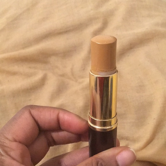 Makeup - Picture 3 of 4